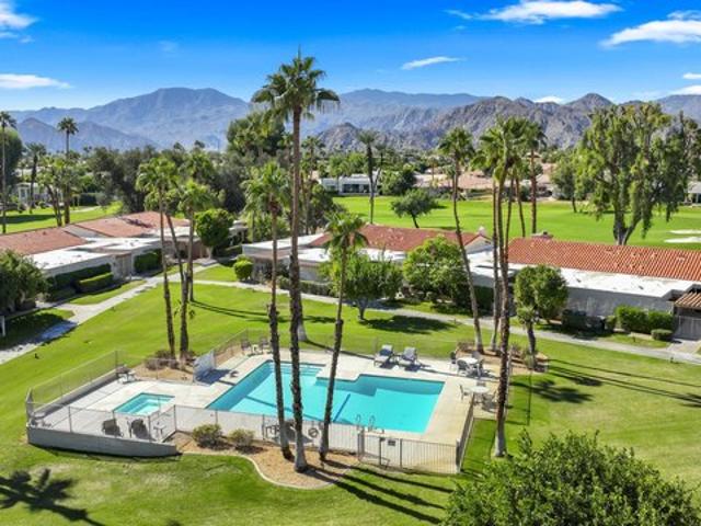 Condo for sale in Bermuda Dunes, California