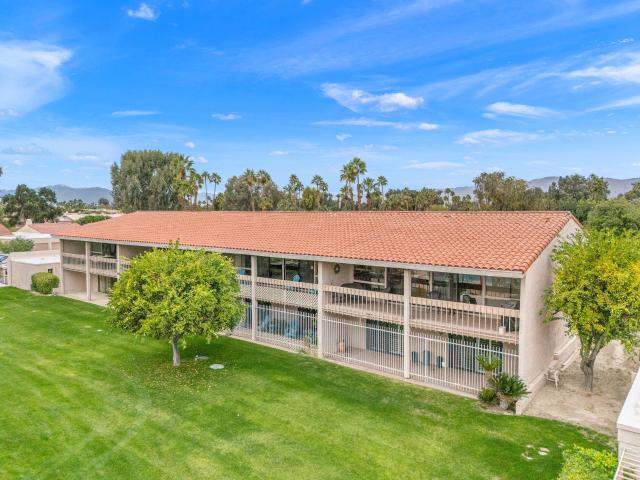 Condo for sale in Bermuda Dunes, California
