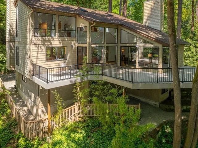House for sale in Mercer Island, Washington