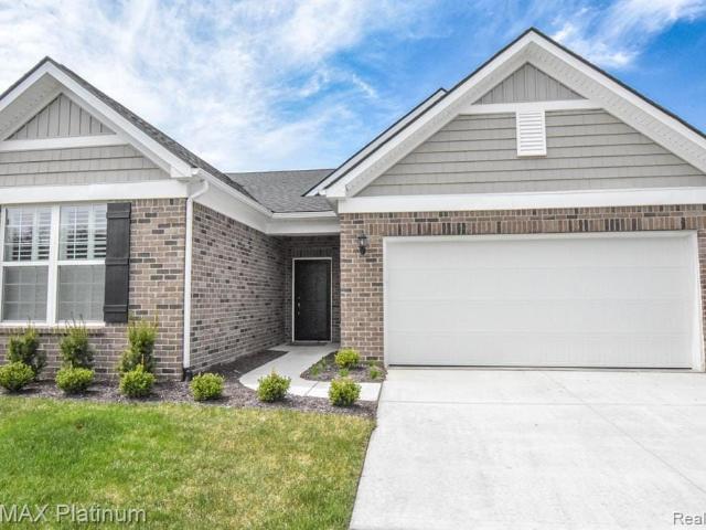 Condo for sale in Lake Orion