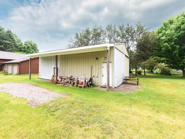 House for sale in Hamburg, Michigan