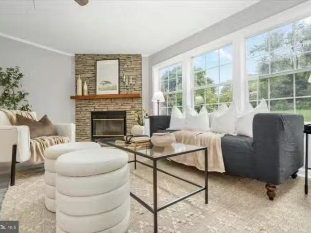 House for sale in Bel Air