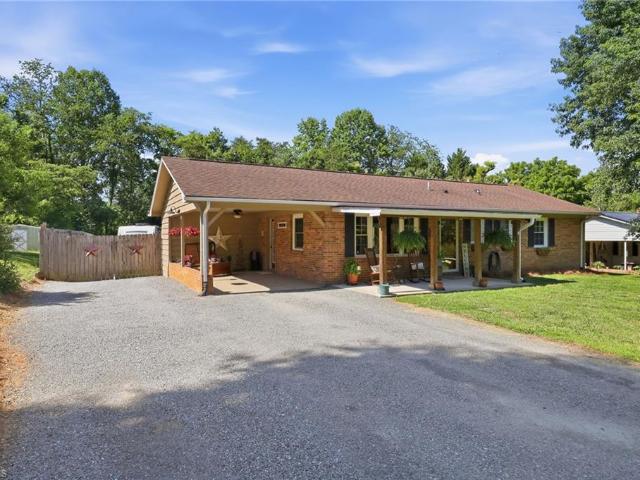 House for sale in Mount Airy, North Carolina