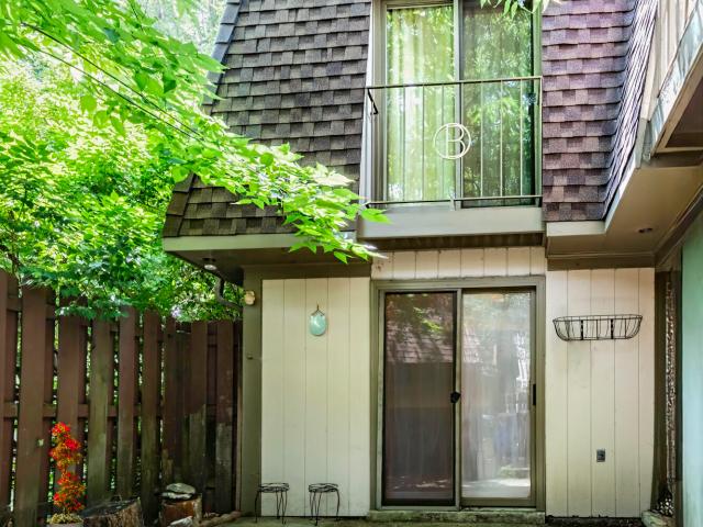 Townhouse for sale in Lexington