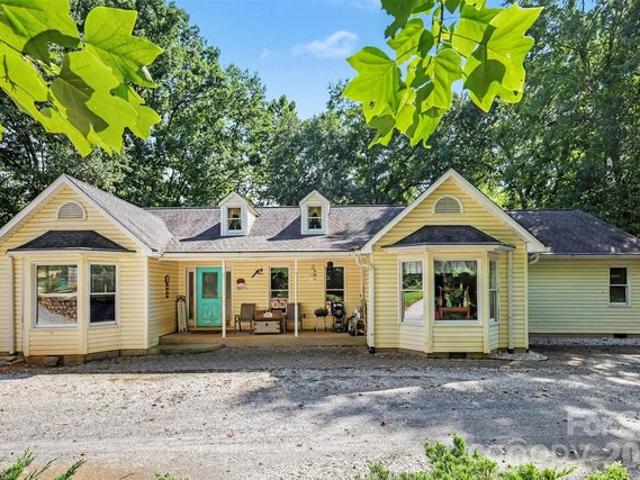 House for sale in Blacksburg, South Carolina