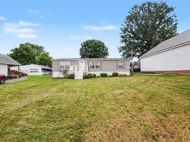 House for sale in Ellwood City, Pennsylvania