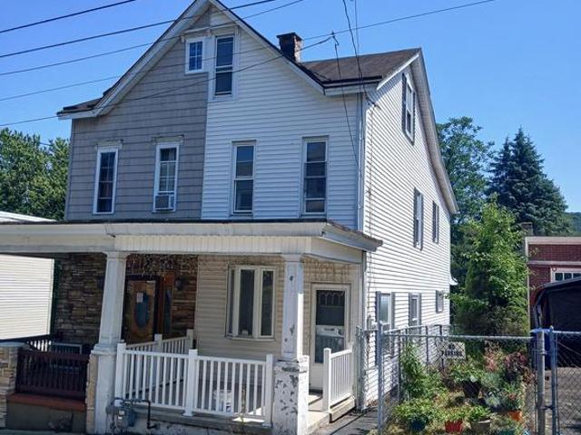 Townhouse for sale in Pottsville, Pennsylvania