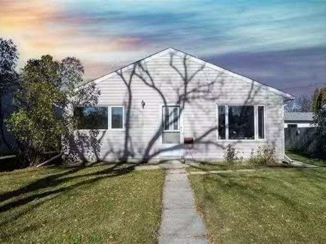 House for sale in East St. Paul, Manitoba