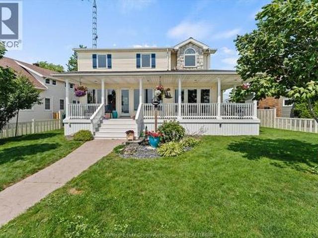 House for sale in Essex, Ontario