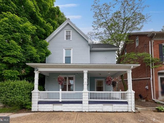 House for sale in Denver, Pennsylvania