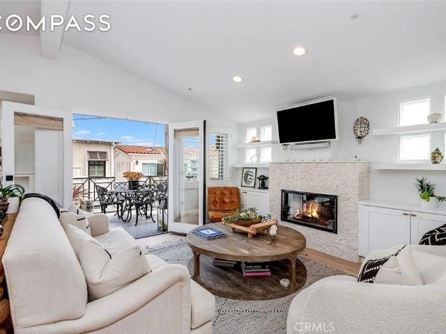 Townhouse for rent in Manhattan Beach, California