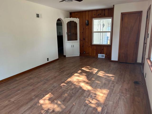 House for sale in Summersville, Mount Vernon