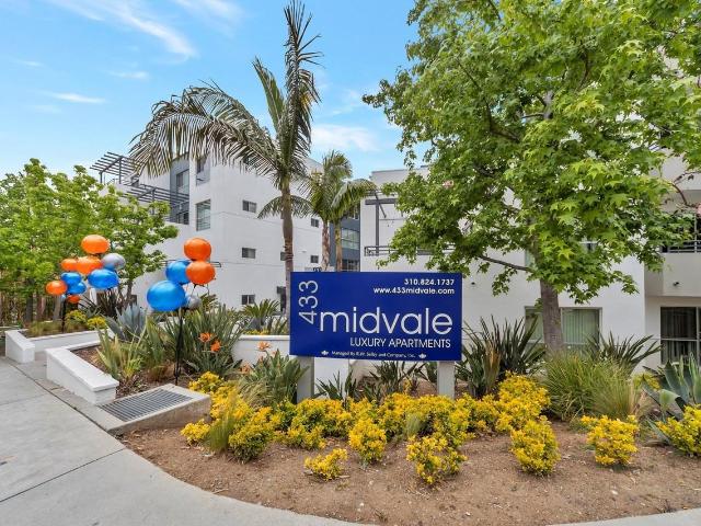 Apartment for rent in Canoga Park, California