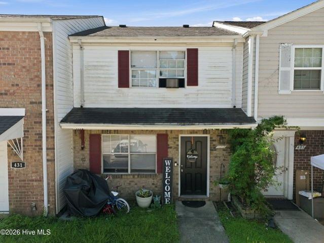 Townhouse for sale in Jacksonville, North Carolina