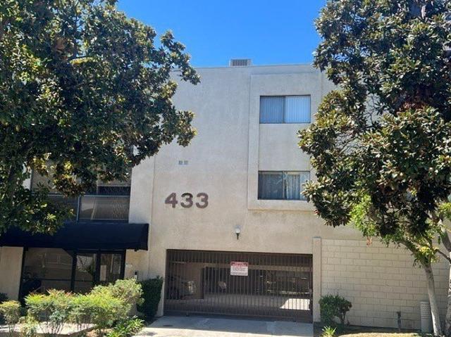House for sale in Glendale City Center, Glendale