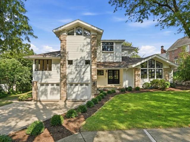 House for sale in Hinsdale, Illinois