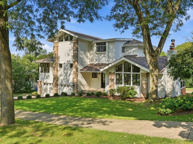 House for sale in Hinsdale, Illinois