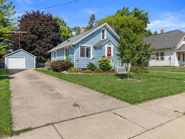House for sale in Cedar Grove, Wisconsin