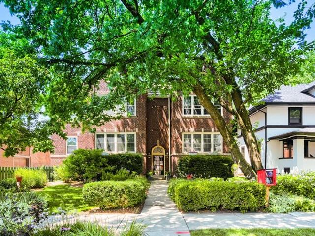 Condo for sale in Oak Park, Illinois