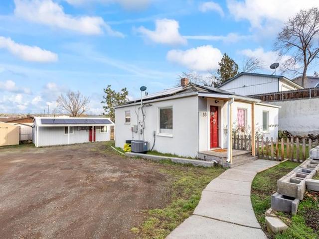 House for sale in Oregonia