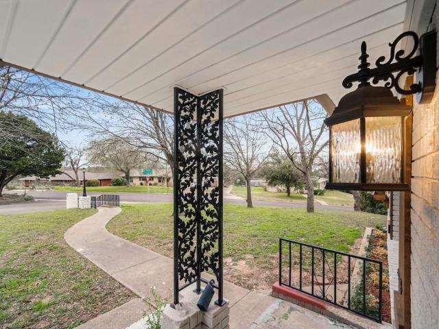 House for sale in Woodway, Texas