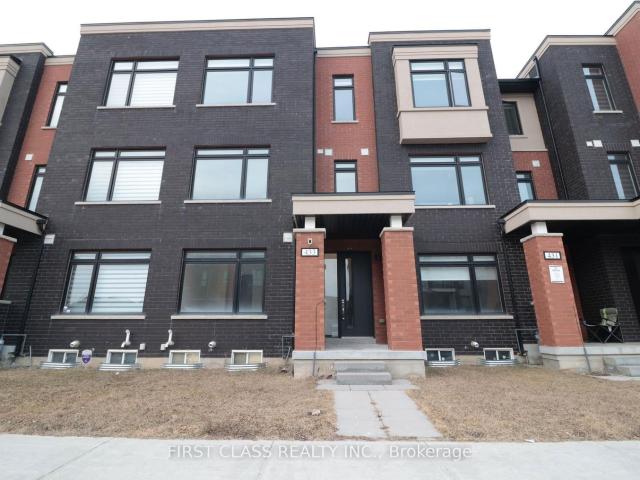 Townhouse for sale in Woburn, Ontario