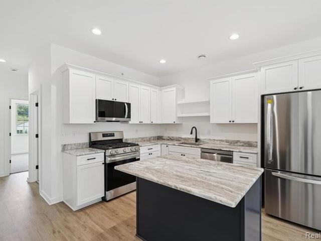 Condo for sale in Walled Lake, Michigan