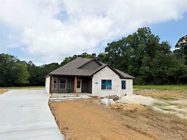 House for sale in Elmore, Alabama