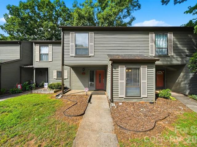 Townhouse for sale in Catawba, North Carolina