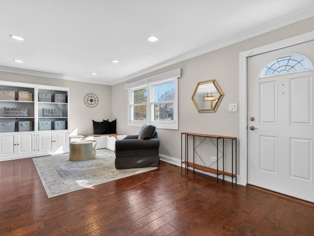House for sale in Hoffman Estates, Illinois