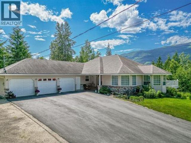 House for sale in Malakwa, British Columbia