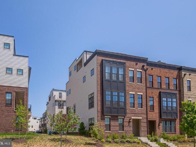 Townhouse for sale in Virginia