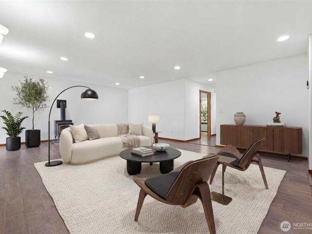 House for sale in Langley, Washington