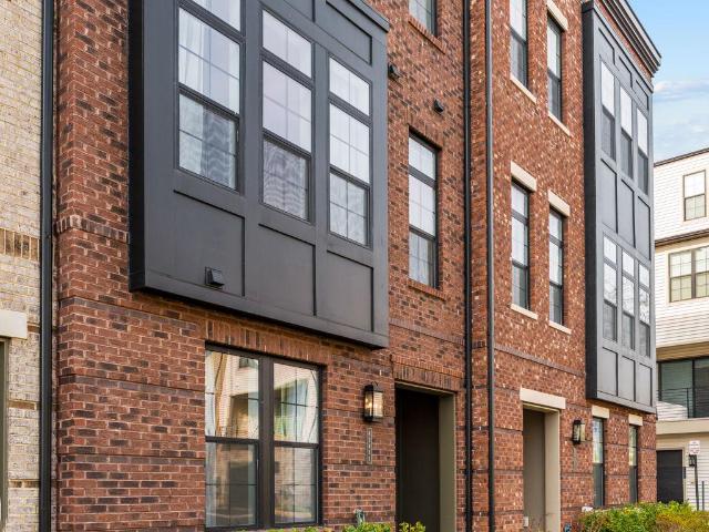 Townhouse for sale in Virginia