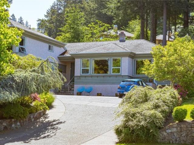 House for sale in Saanich, British Columbia