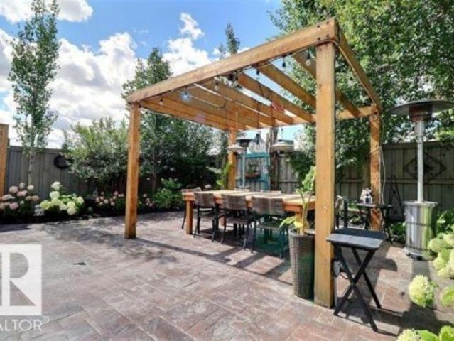House for sale in Wedgewood, Alberta