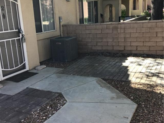 Condo for sale in Lancaster