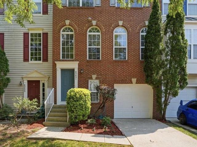 Townhouse for sale in Virginia