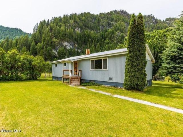 Farm for sale in Northport, Washington