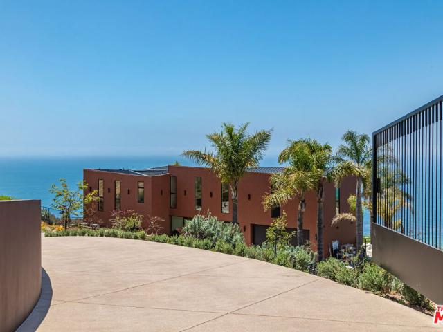 House for sale in Malibu, California
