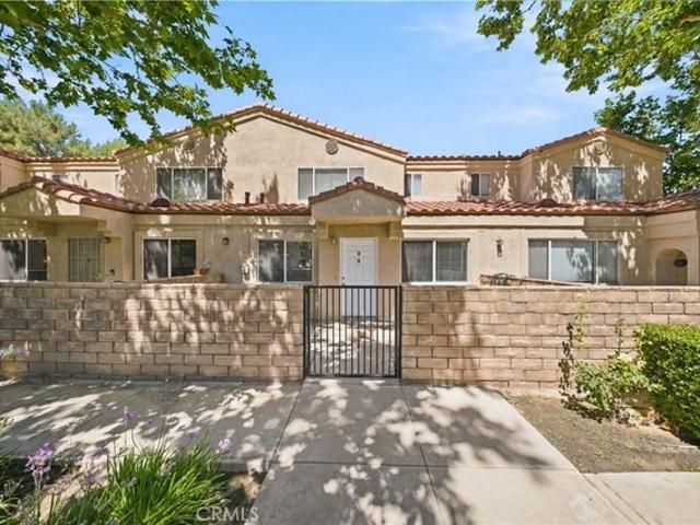 Townhouse for sale in Lancaster, California