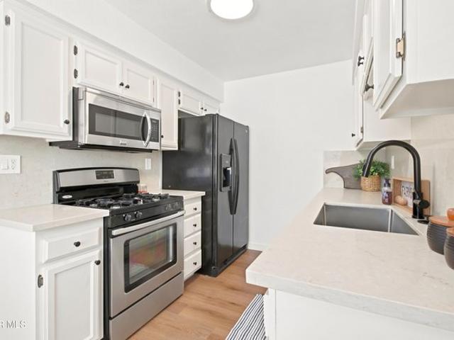 Condo for sale in Lancaster, California