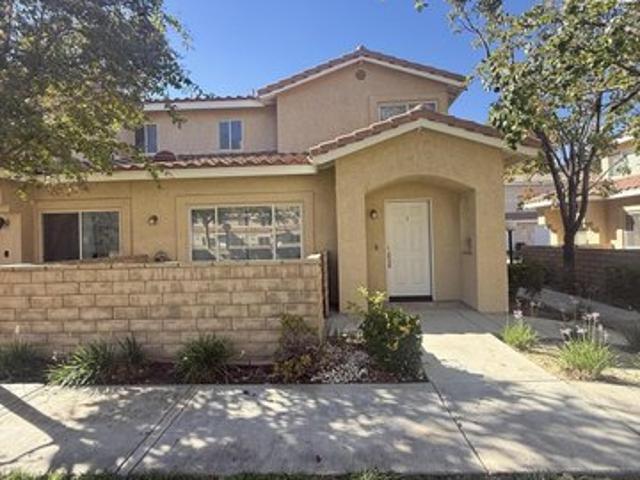 Townhouse for sale in Lancaster, California