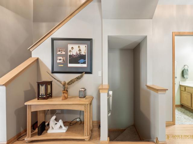 Townhouse for sale in Island Lake, Illinois