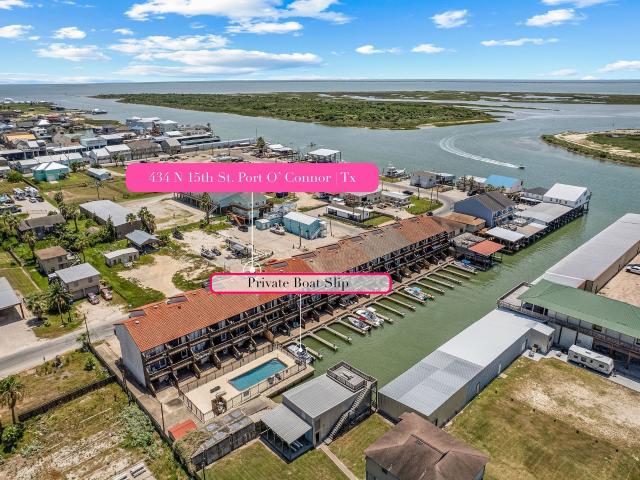 Townhouse for sale in Calhoun, Texas