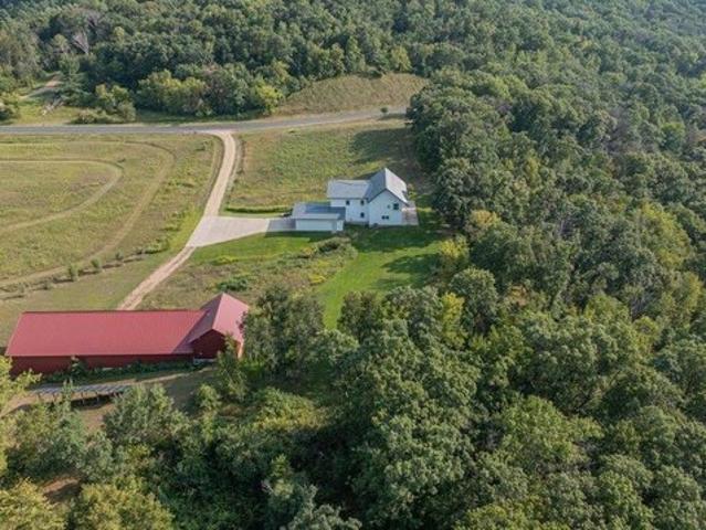 House for sale in Somerset, Saint Croix County