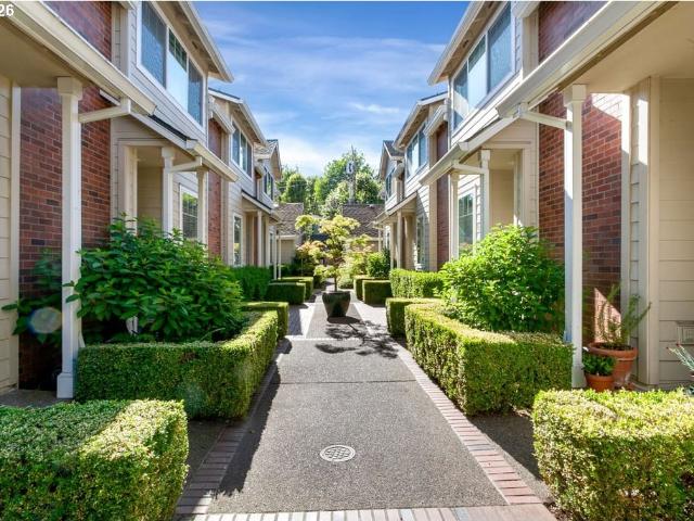 Condo for sale in Oregonia