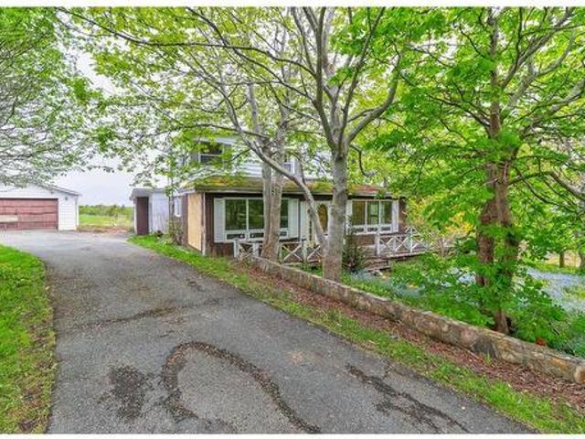 House for sale in Foxtrap, Newfoundland And Labrador