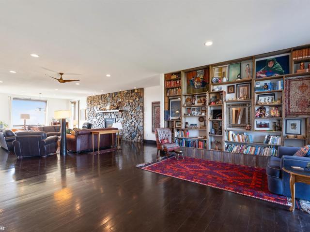 House for sale in Grinnell, Iowa