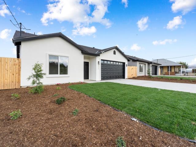 House for sale in Maricopa, California